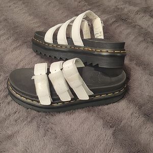 NWOB Dr. Martens Blaire slide sandals